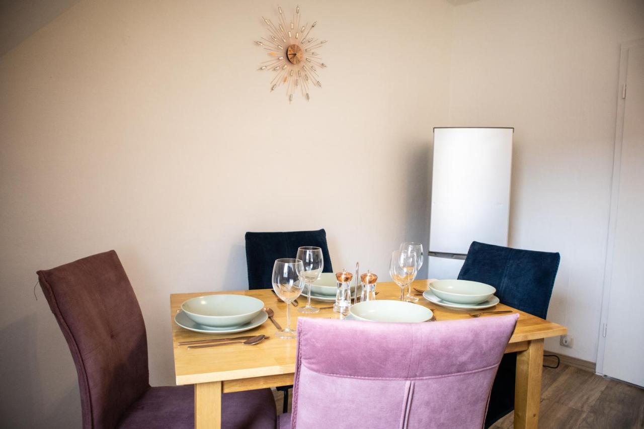 Wohnung Fuer 4 Gaeste In Laatzen Messe- Und Citynah ฮันโนเวอร์ ภายนอก รูปภาพ